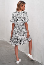 Load image into Gallery viewer, Leopard Ruffled Dress with Buttons