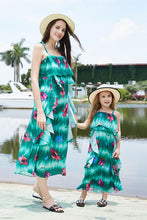 Load image into Gallery viewer, Girls Floral Ruffled Dress