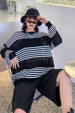 Load image into Gallery viewer, Two-Tone Striped Tunic Knit Top