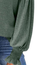 Load image into Gallery viewer, Round Neck Lantern Sleeve T-Shirt