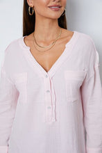 Load image into Gallery viewer, Texture Half Button Raw Hem Top
