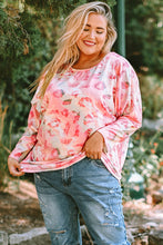 Load image into Gallery viewer, Plus Size Printed Dolman Sleeve Top