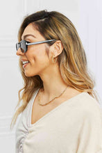 Load image into Gallery viewer, Oval Full Rim Sunglasses