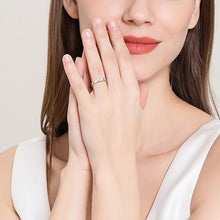 Load image into Gallery viewer, 925 Sterling Silver Inlaid Moissanite Ring