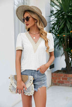 Load image into Gallery viewer, Contrast V-Neck Puff Sleeve Top