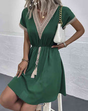 Load image into Gallery viewer, Contrast V-Neck Tassel Tie Dress