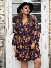 Load image into Gallery viewer, Plus Size Floral V-Neck Balloon Sleeve Dress