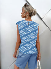 Load image into Gallery viewer, Printed Round Neck Capped Sleeve Top