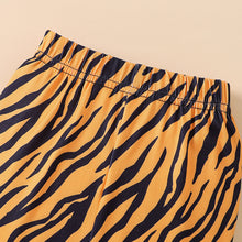 Load image into Gallery viewer, Graphic Top and Printed Flare Pants Set