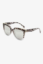Load image into Gallery viewer, Tortoiseshell Polycarbonate Frame Full Rim Sunglasses