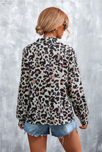 Load image into Gallery viewer, Printed Button Down Long Sleeve Shirt