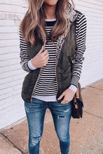 Load image into Gallery viewer, Reversible Sherpa & Puffy Quilted Vest