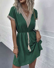 Load image into Gallery viewer, Contrast V-Neck Tassel Tie Dress