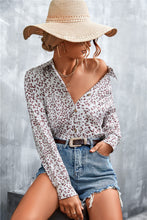 Load image into Gallery viewer, Printed Button Down Long Sleeve Shirt