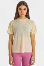 Load image into Gallery viewer, Breathable and Lightweight Short Sleeve Sports Top