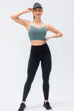 Load image into Gallery viewer, Contrast Crisscross Strap Sports Bra