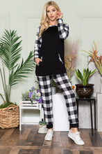 Load image into Gallery viewer, Celeste Plaid Long Sleeve T-Shirt with Pockets
