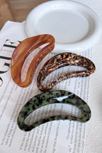 Load image into Gallery viewer, Acetate Hair Claw Clip
