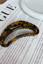 Load image into Gallery viewer, Acetate Hair Claw Clip
