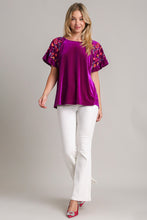 Load image into Gallery viewer, Umgee Full Size Velvet Embroidery Short Sleeve Blouse
