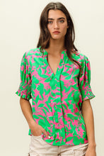 Load image into Gallery viewer, BiBi Smocked Cuff Floral Contrast Top
