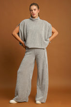 Load image into Gallery viewer, Umgee Elastic Waist Wide Leg Pants
