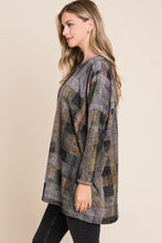 Load image into Gallery viewer, BOMBOM Plaid Round Neck Long Sleeve Top
