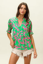 Load image into Gallery viewer, BiBi Smocked Cuff Floral Contrast Top
