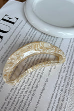 Load image into Gallery viewer, Acetate Hair Claw Clip

