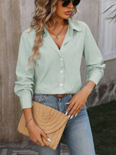 Load image into Gallery viewer, Striped Button Up Long Sleeve Shirt
