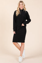 Load image into Gallery viewer, BOMBOM Quarter Zip Long Sleeve Sweatshirt with Pockets

