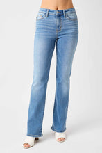 Load image into Gallery viewer, Judy Blue Full Size Mid-Rise Waist Straight Jeans
