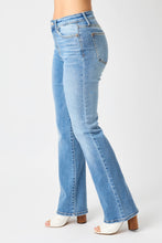 Load image into Gallery viewer, Judy Blue Full Size Mid-Rise Waist Straight Jeans
