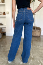 Load image into Gallery viewer, Judy Blue Full Size High Rise Straight Jeans
