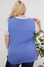 Load image into Gallery viewer, Plus Size Contrast Twisted Henley Tee
