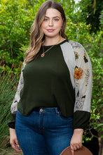 Load image into Gallery viewer, Plus Size Floral Waffle-Knit Round Neck Blouse

