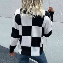Load image into Gallery viewer, Checkered Drop Shoulder Knit Pullover
