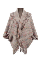 Load image into Gallery viewer, Fringe Detail Printed Poncho
