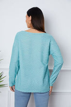 Load image into Gallery viewer, Texture Notched Drop Shoulder Top
