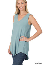 Load image into Gallery viewer, LUXE RAYON SLEEVELESS V NECK HI LOW HEM TOP
