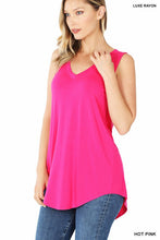 Load image into Gallery viewer, LUXE RAYON SLEEVELESS V NECK HI LOW HEM TOP
