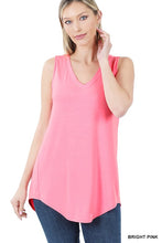 Load image into Gallery viewer, LUXE RAYON SLEEVELESS V NECK HI LOW HEM TOP

