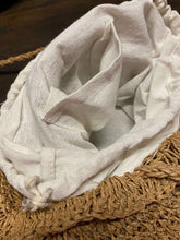Load image into Gallery viewer, PATTEREND STRAW TOTE BAG
