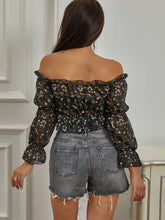 Load image into Gallery viewer, Printed Ruffle Hem Cropped Top
