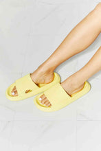 Load image into Gallery viewer, MMShoes Arms Around Me Open Toe Slide in Yellow
