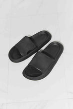 Load image into Gallery viewer, MMShoes Arms Around Me Open Toe Slide in Black
