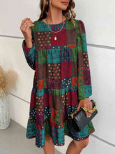 Load image into Gallery viewer, Patchwork Round Neck Long Sleeve Dress
