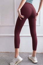 Load image into Gallery viewer, Feel Like Skin Elastic Waistband Cropped Yoga Leggings
