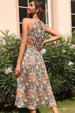 Load image into Gallery viewer, Floral Tie Waist Pleated Dress
