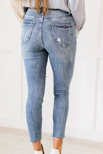 Load image into Gallery viewer, RISEN Melissa High Rise Distressed Skinny Jeans
